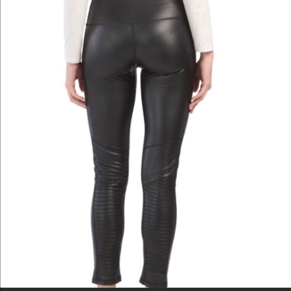 7 For All Mankind- Moto Liquid Leggings - Picture 3 of 5